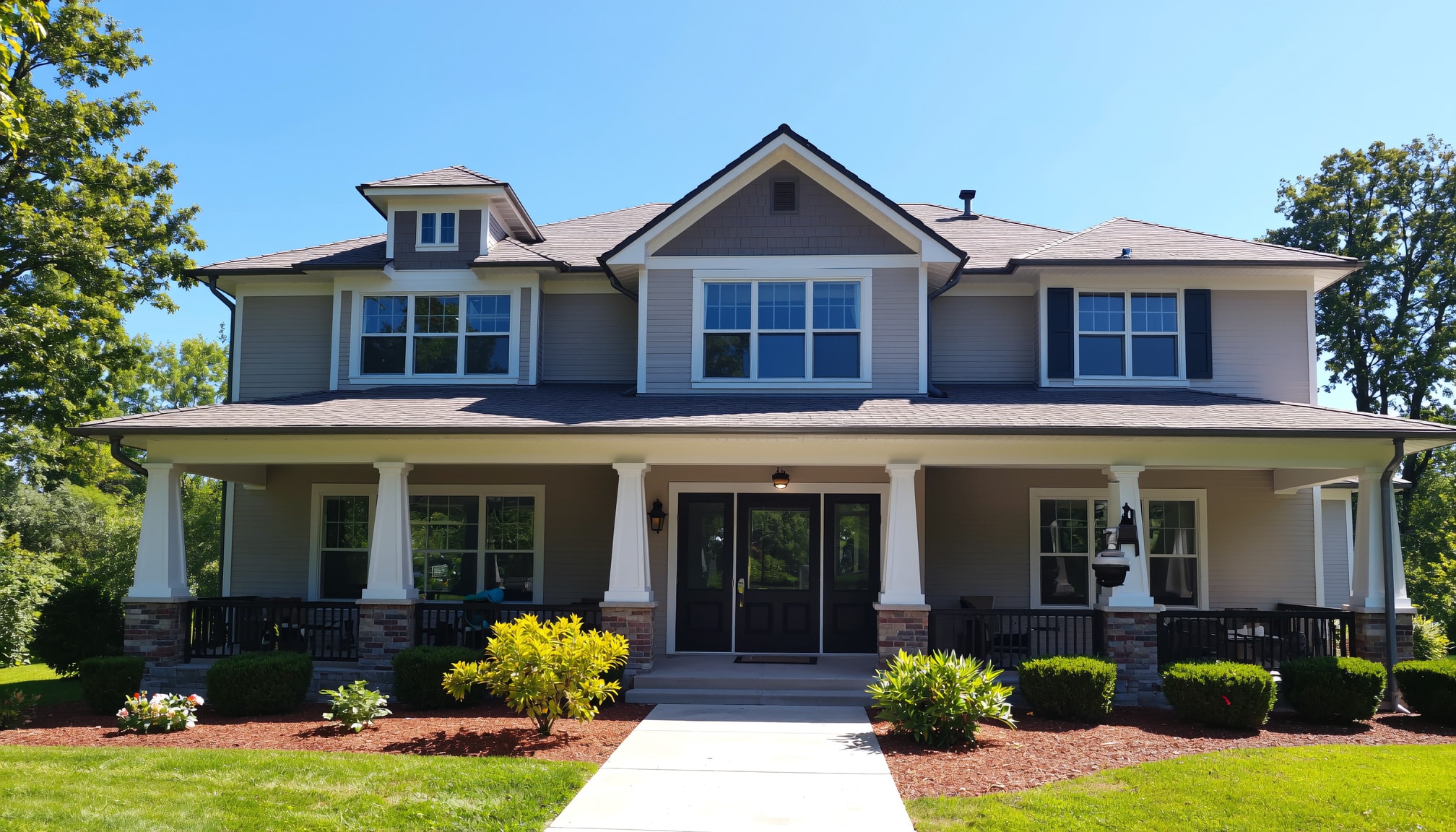 Des Moines home Seamless Gutters Des Moines home Seamless Gutters